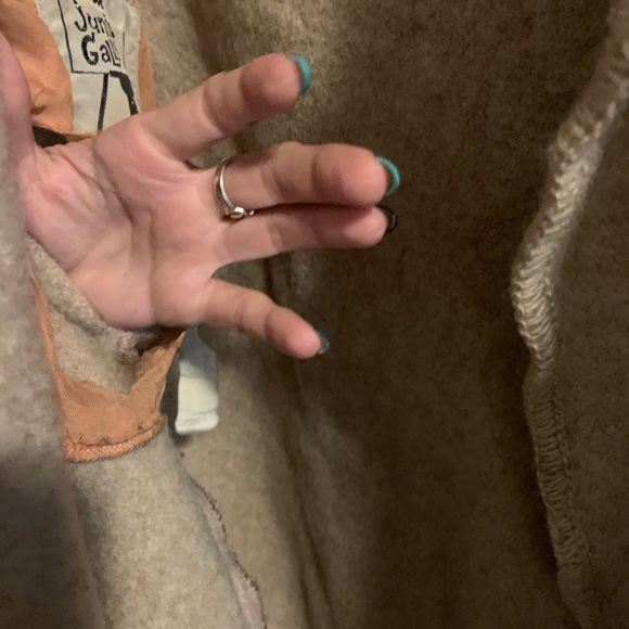 Afghan coat - Picture 12 of 13